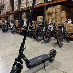 Folding electric scooter