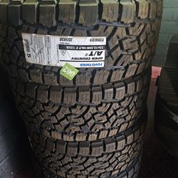 33x12.50x18 Tires