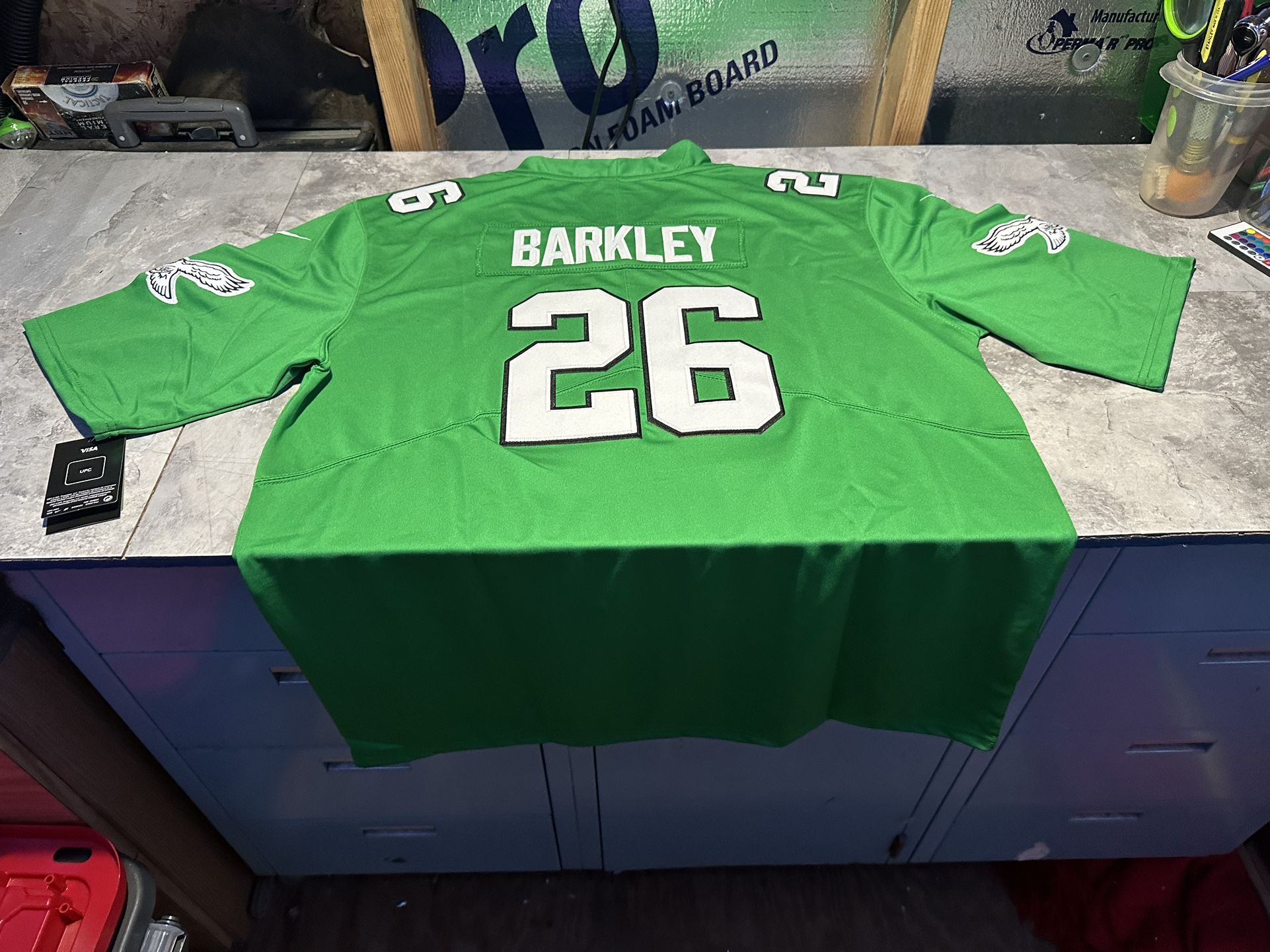 NWT Men’s Nike Saquon Barkley Kelly Green Jersey XXLarge Eagles Throwback