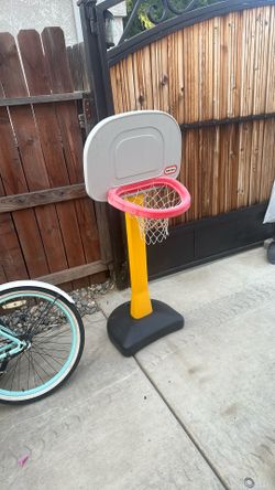 Little tiles basketball hoop