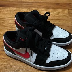 Nikes Shoes 