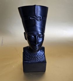 Vintage Queen Nefertiti Bust Black Ceramic 7" Egyptian Figurine Dynasty