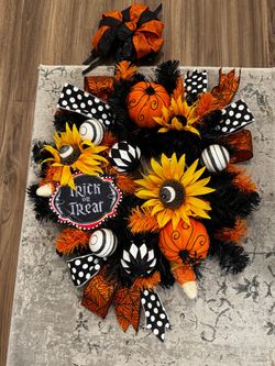 Halloween Door Wreath