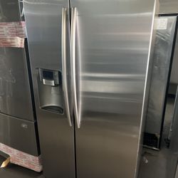 Samsung Stainless Steel Side By Side Refrigerator With Water/Ice