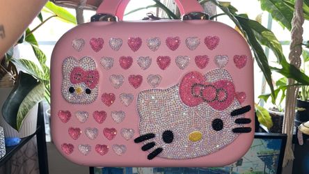 🤍Hello Kitty Rhinestone Case🤍