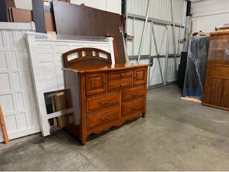 Chest of drawers $160