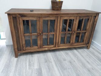 COM 17- Bella TV Stand