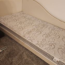 Twin Daybed With Mattress