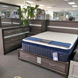 Brand new complete bedroom set- 0 interest finance available- FREE mattress with purchase. 