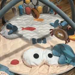 Multifunctional piano gym mat