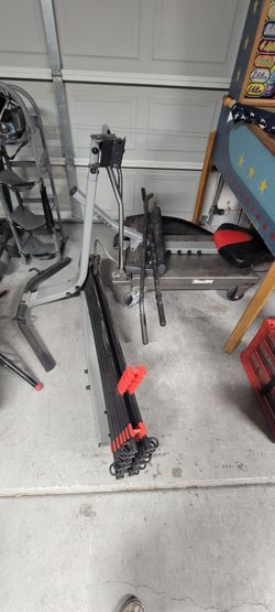 Bow flex Xtreme 2 SE with Dumbells