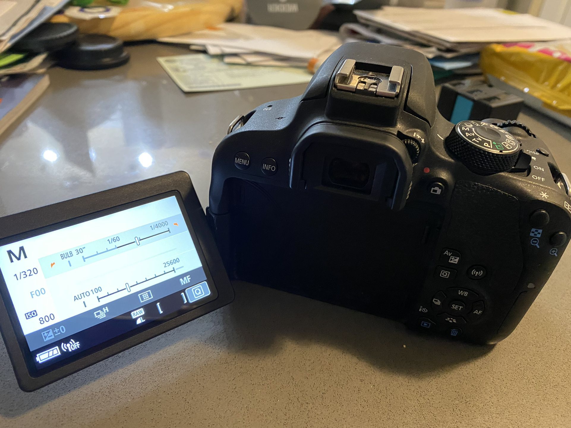 Canon T7i With 4 Batteries