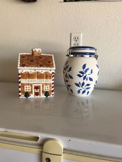 Porcelain  Cookie jars