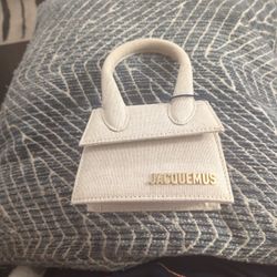 Jacquemus - Le Chiquito Light Greige ( Brand new - Unused)