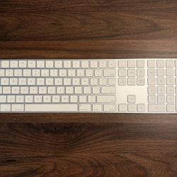 Apple Magic Keyboard with Numeric Keypad