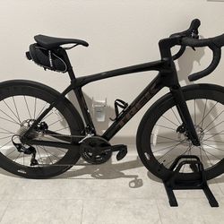 2023 Trek Domane SL5 Carbon Disc Road Bike Carbon Wheels