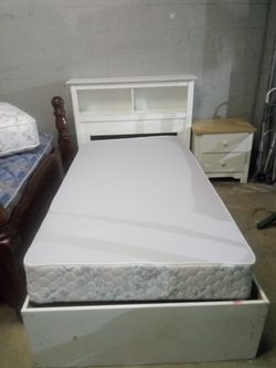 White twin day bed & 2drawer night stand
