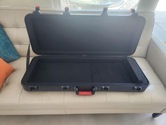 Gator Cases Frequent Flyer's Series Molded Flight Case for 49-Note Keyboard