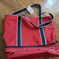 Vineyard Beach Bag With Wristlet And Drink Sleeve