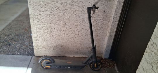 Segway MAX E Scooter 18mph