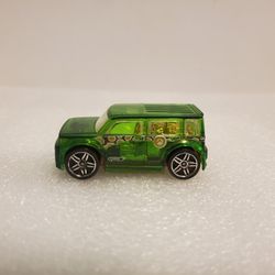 Hot Wheels - SCION xB - Race World Earth 2010 2/4 - Green -  #200/214 - Loose