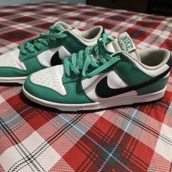 Nike Dunk Low Stadium Green