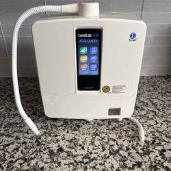 Alkaline water Leveluk K8 Ionizer. Enagic original. Excellent condition