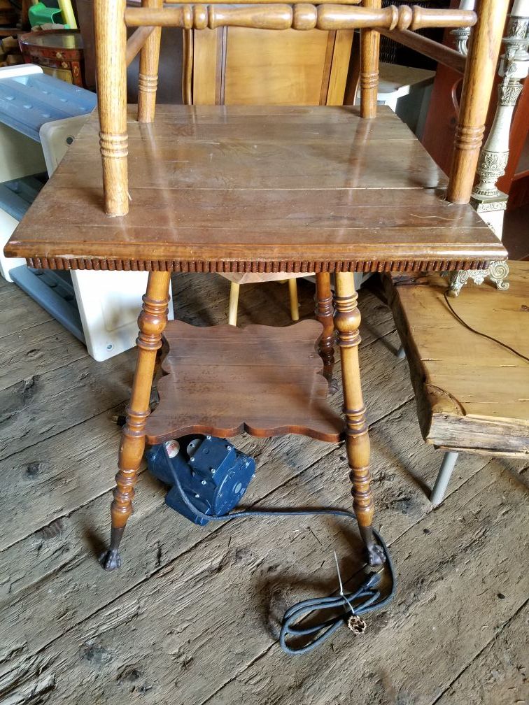 Antique parlour table with claw feet