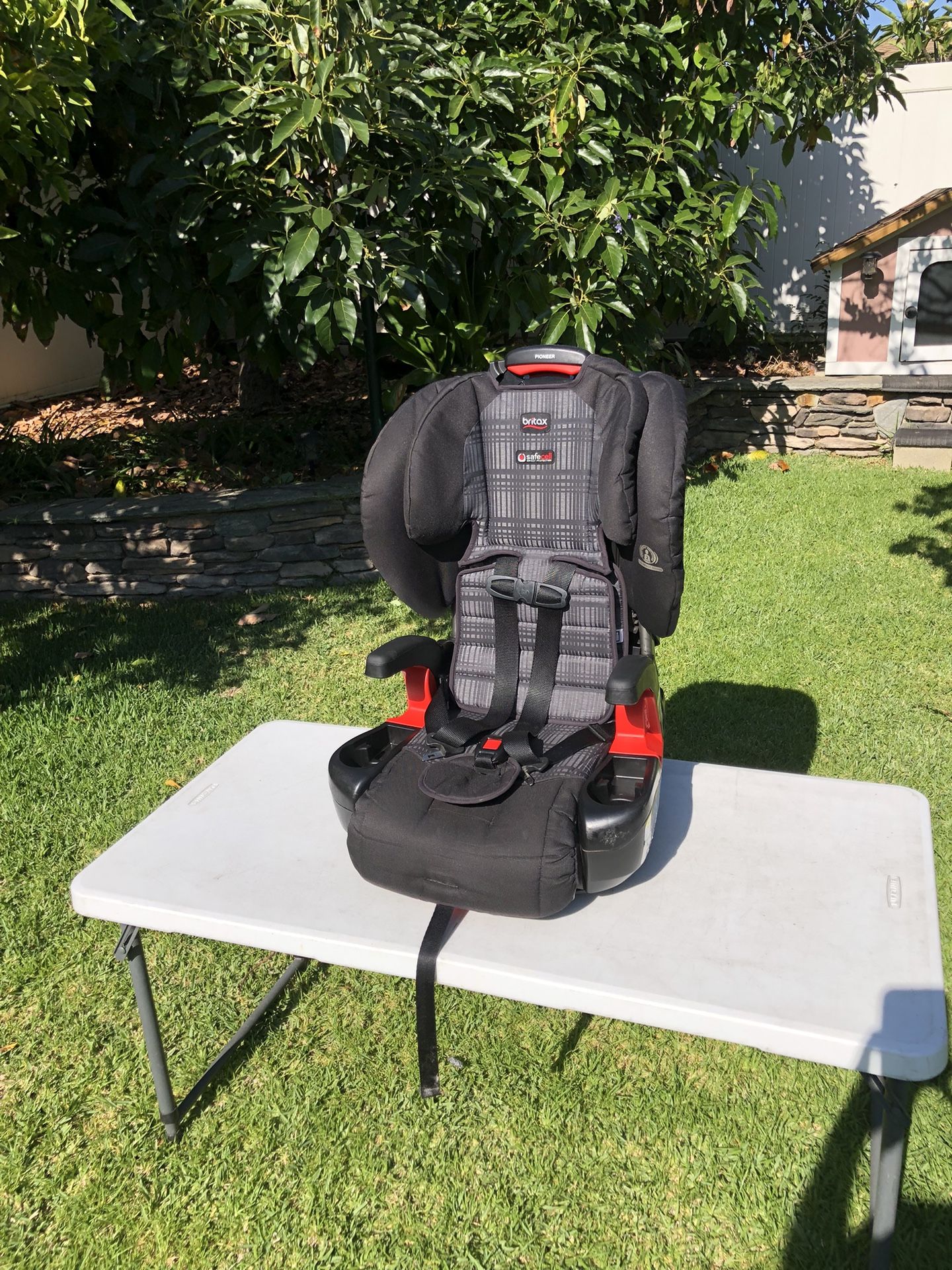 Britax Pioneer Child Car Seat W/ Base