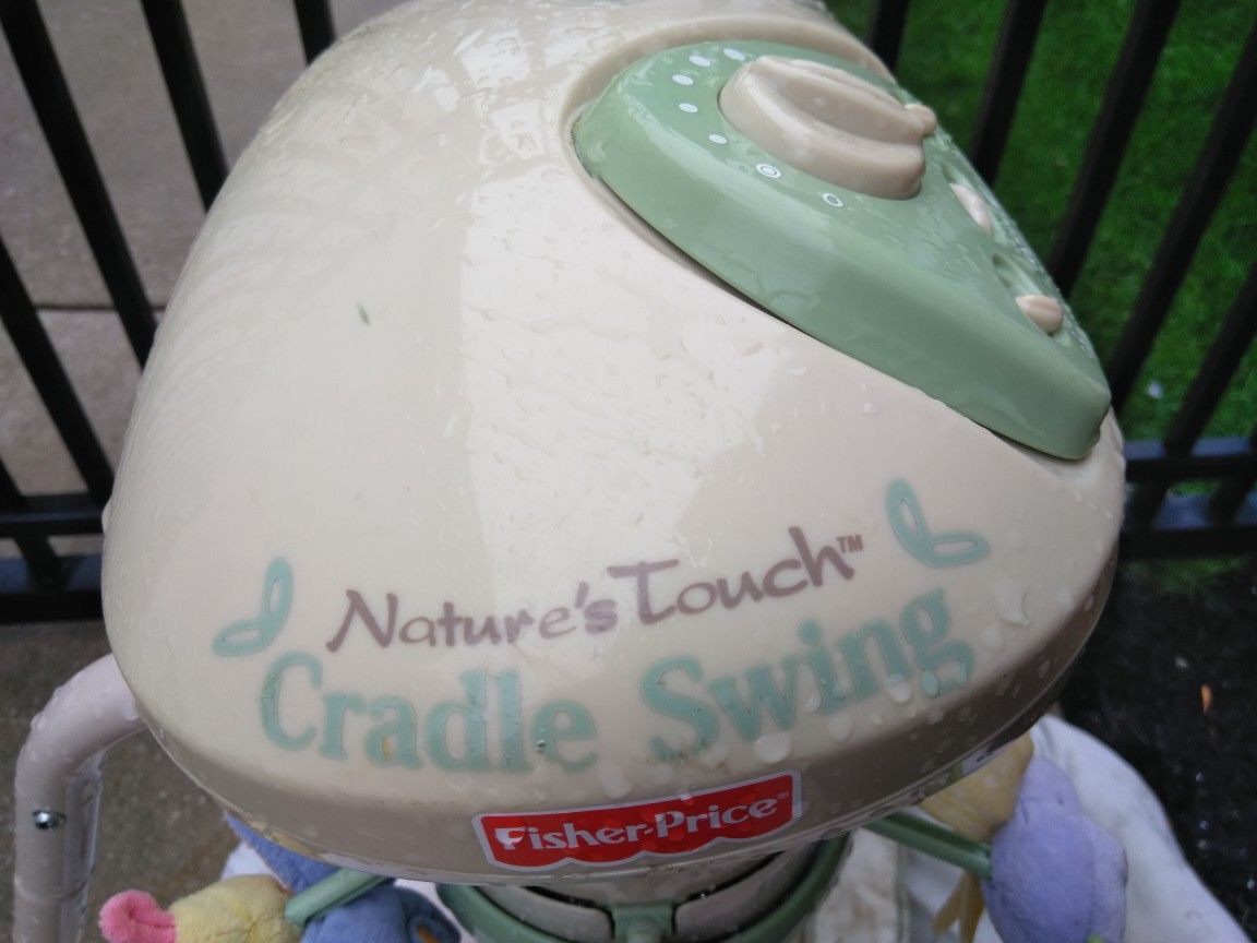 Baby cradle swing