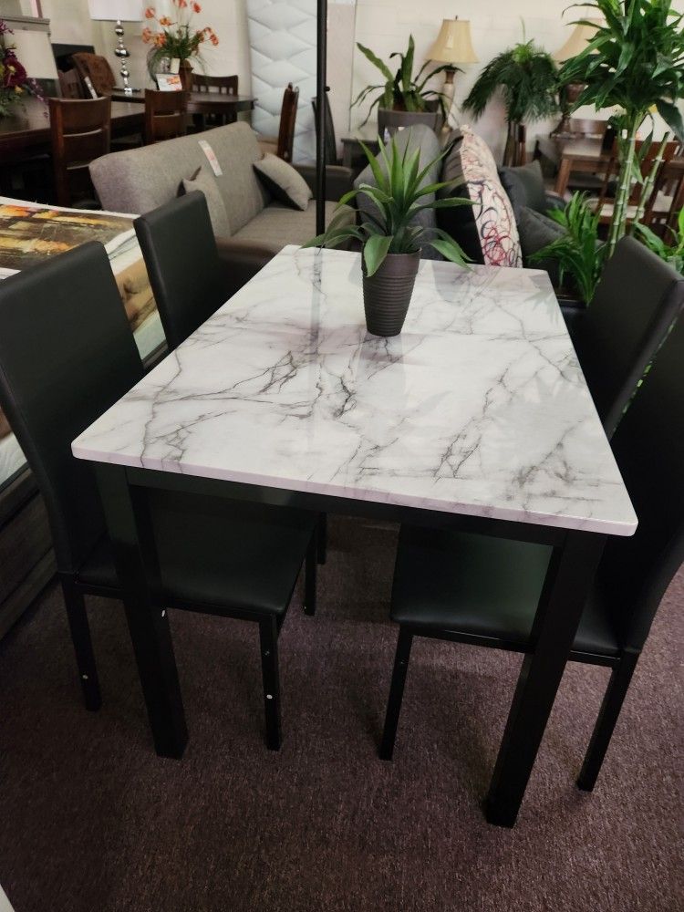 5 Pc Dining Set
