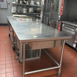 10.5x2 fr stell Kitchen Table