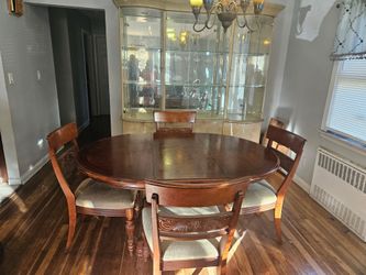 Solid Wood  Dining Table w/ 4 Chairs-Leaf Incl!