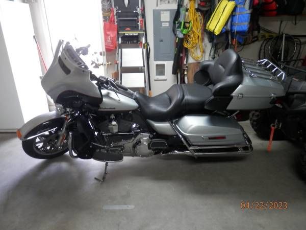 2015 Harley Davidson FLHTK Ultra II $19,750.00