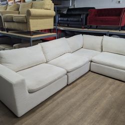 Free Delivery! Off White Modular Sectional Couch 