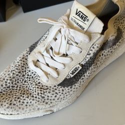 Vans Ultra Range 