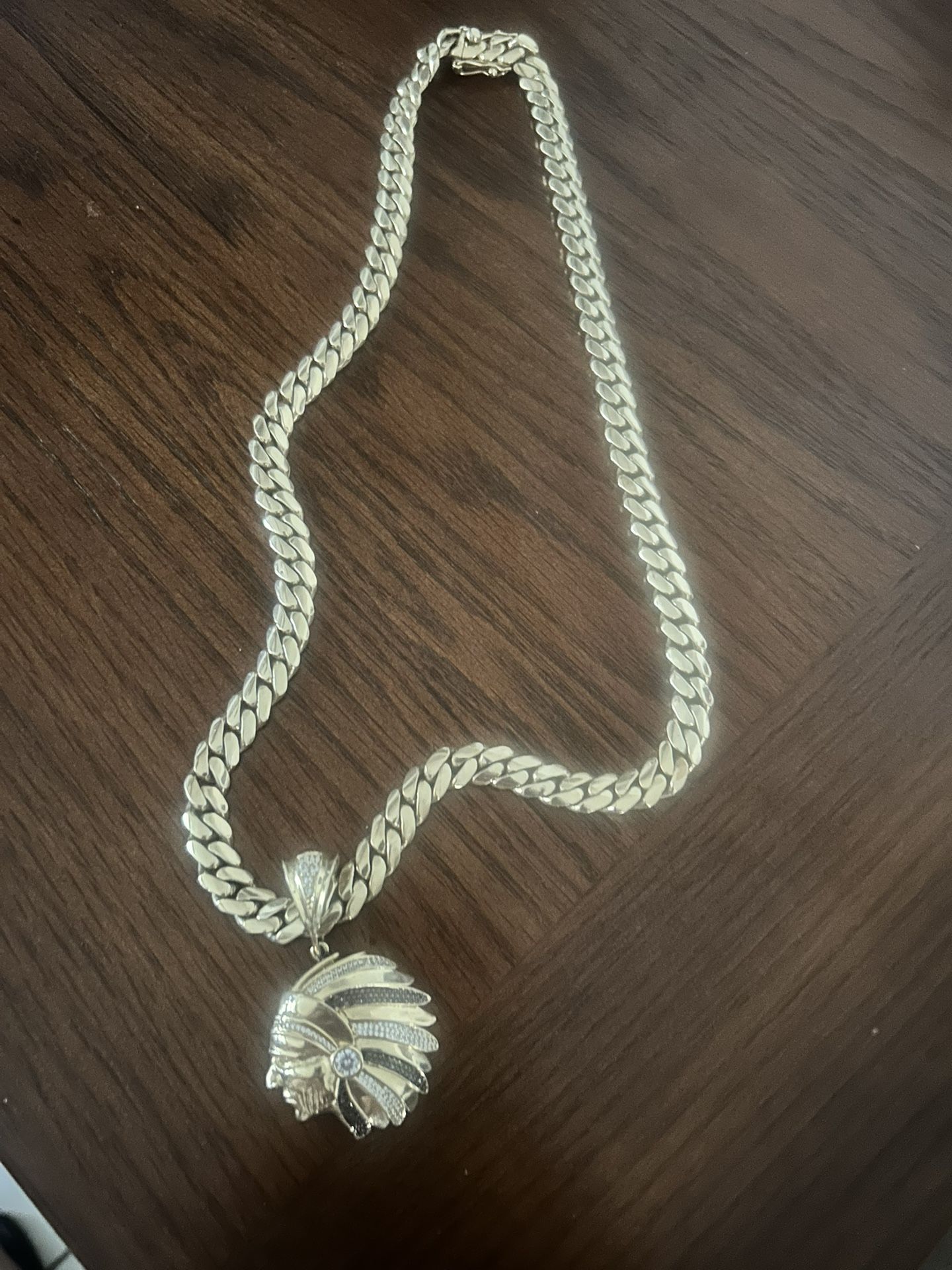 Cadena Cubana Sólida