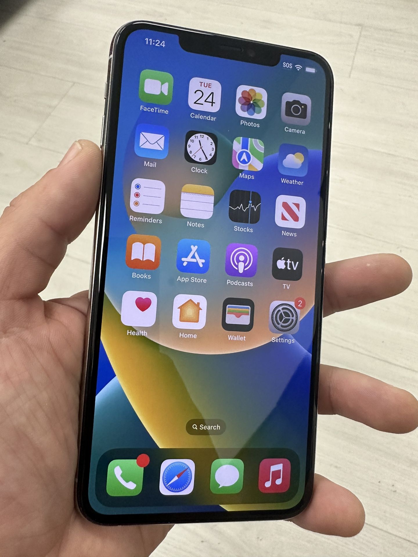 iPhone 11 Pro Max Excellent Condition W/ New Charger!