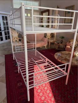 White twin metal bunk beds