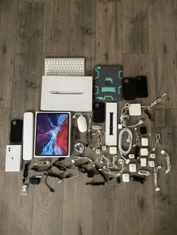 Lot of Mixed Assorted Apple Products AirPod Keyboard Cords Read Please H54