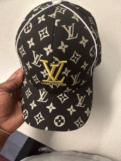 Lv hat