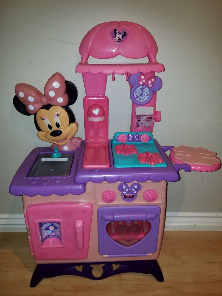 Minnie Mouse kitchen