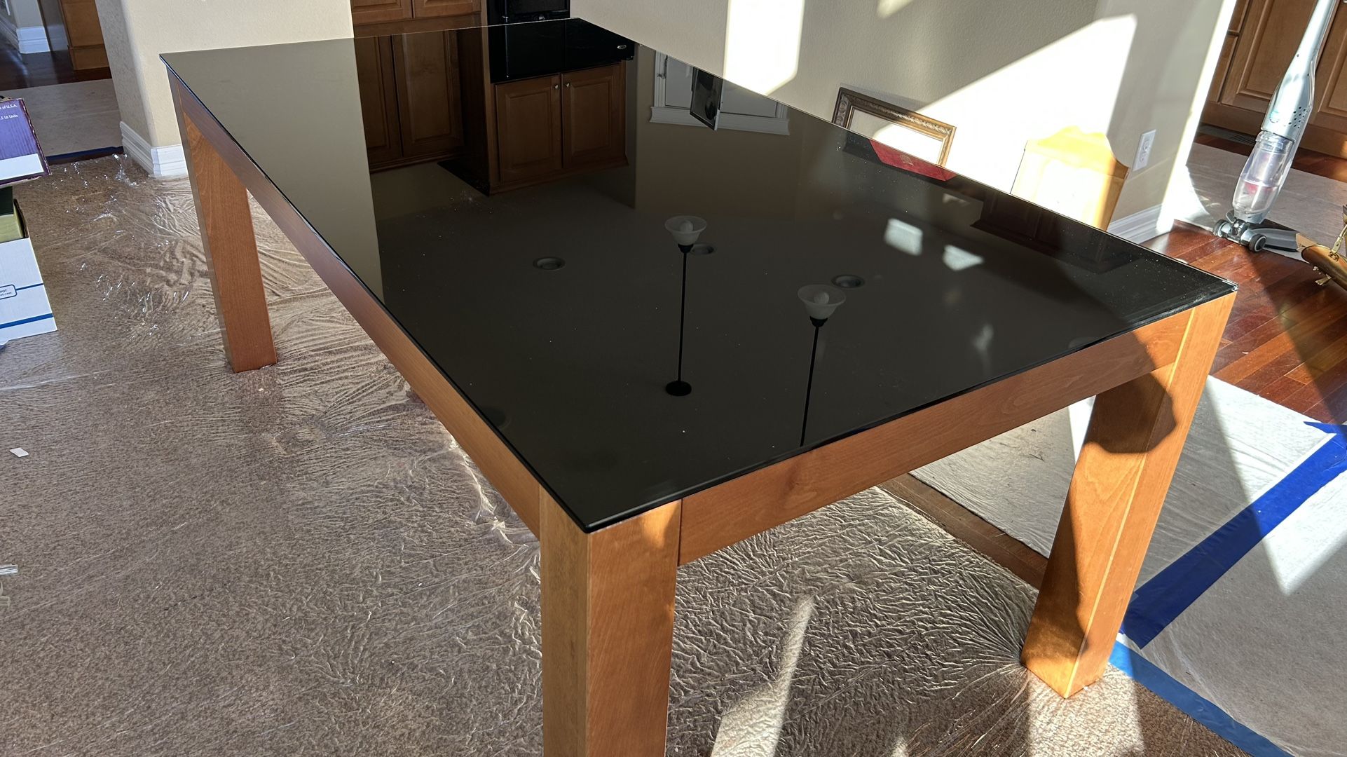 mid-century modern Tempered glass dining table wooden frame black L72”*W40”*H29”(address in description   👇delivery 🚚 available within 15 miles with