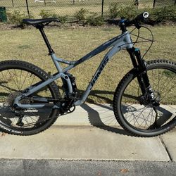 2022 Jamis Portal A2  -130mm 29” Tires - Lightly Used - 3VO Suspension - Mountain bike MTB Trail
