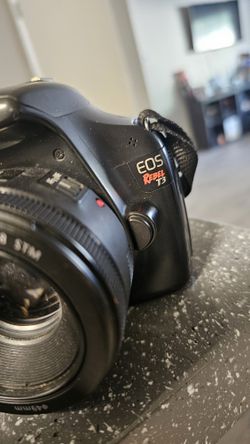 Canon camera  Eos Rebel T3
