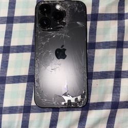 📱 iPhone 14 Pro – 128GB – Space Black – Cracked Screen/Back