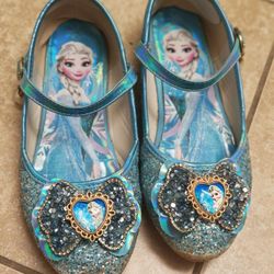 girls  frozen flat size 34