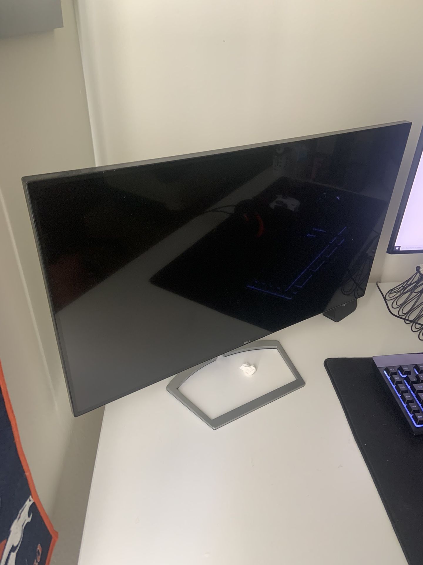 Dell 27” Monitor