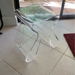 Umbra Magino Lucite End Table & Magazine Rack 