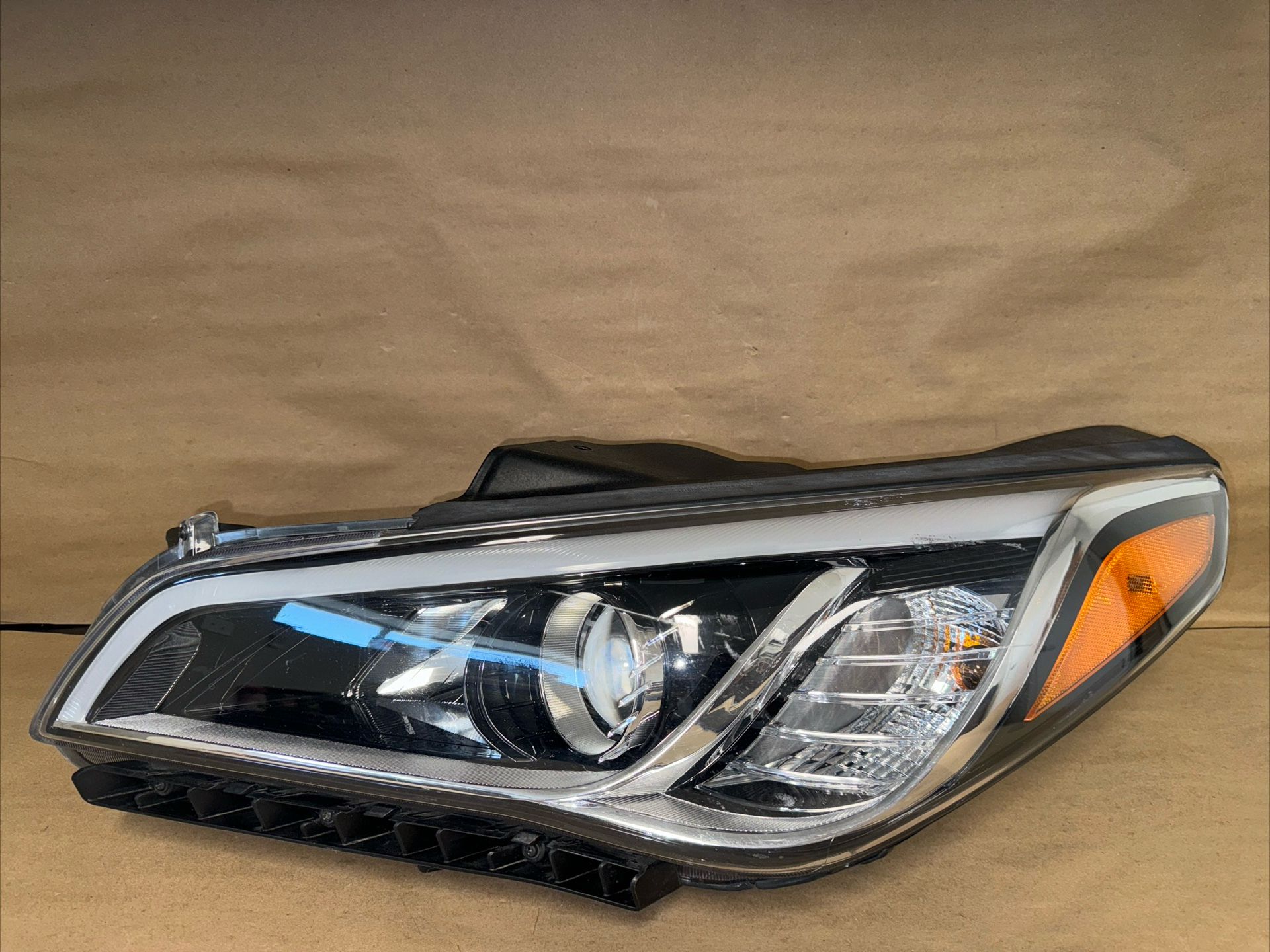 2015-2017 HYUNDAI SONATA FRONT LEFT DRIVER SIDE HALOGEN HEADLIGHT LIGHT LAMP OEM